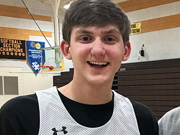 Ben tore his left ACL. Learn about his experience with the comprehensive team of UPMC Sports Medicine experts at Greensburg Salem High School.